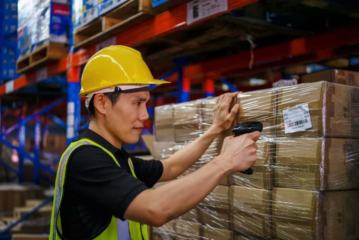 Active RFID Tracking in Supply Chain Management