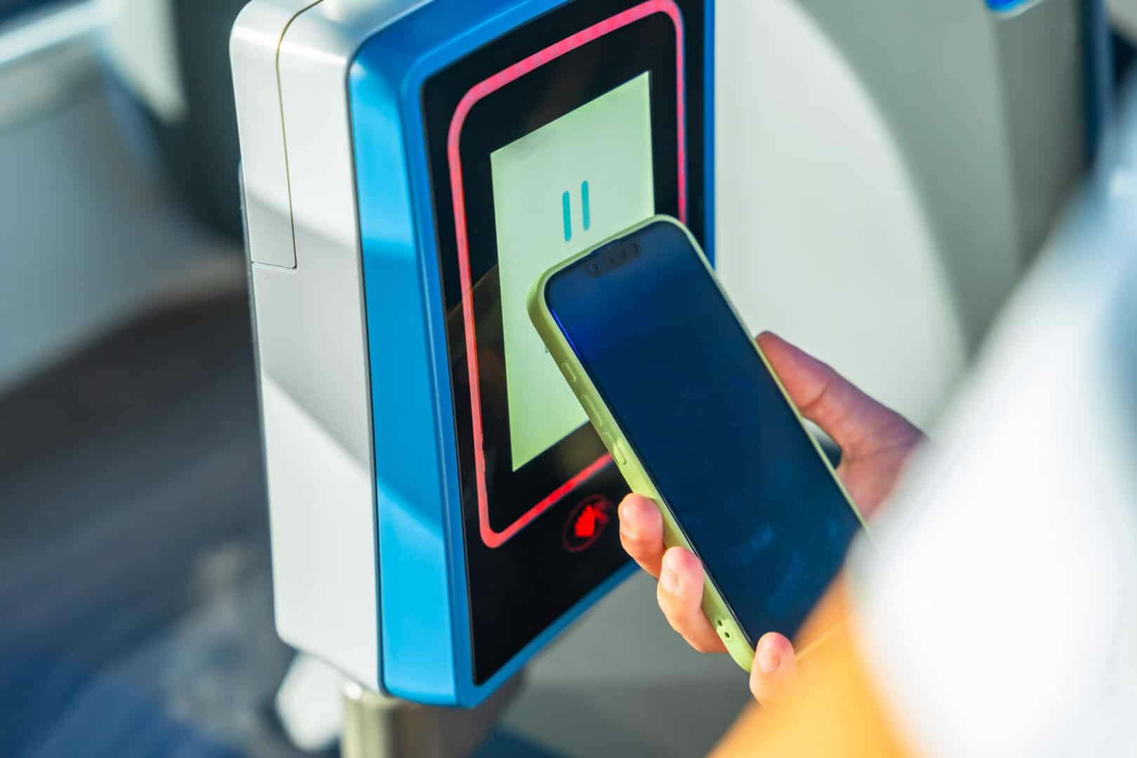 RFID and IoT Technology